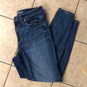 Universal Thread jeans